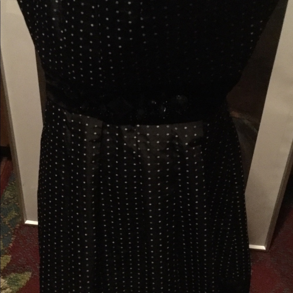Dress - Picture 5 of 8